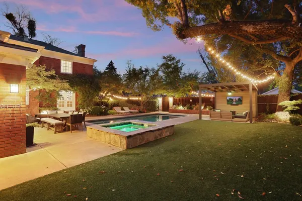 $1,099,900 | 930 Sycamore Avenue, Modesto, CA 95350