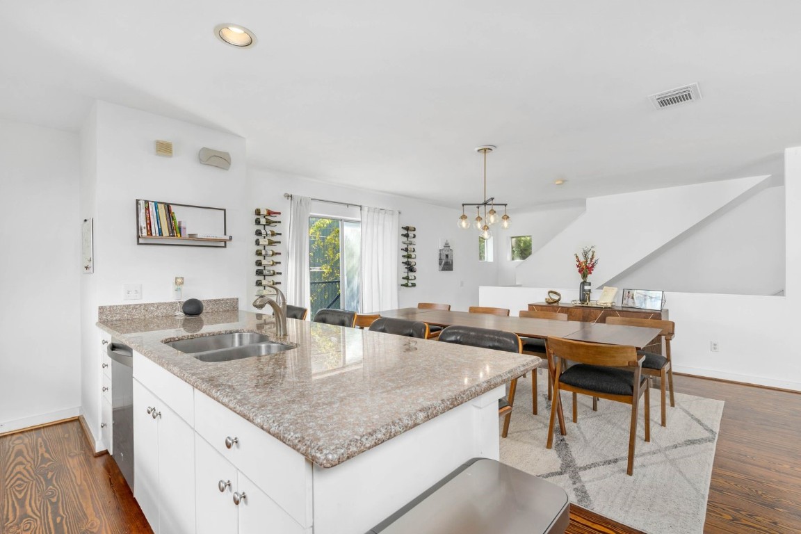 906 Andrews Street Houston, TX 77019 - Photo 15 of 23 a view of a kitchen counter top space