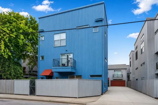 $2,700 | 906 Andrews Street, Houston, TX 77019