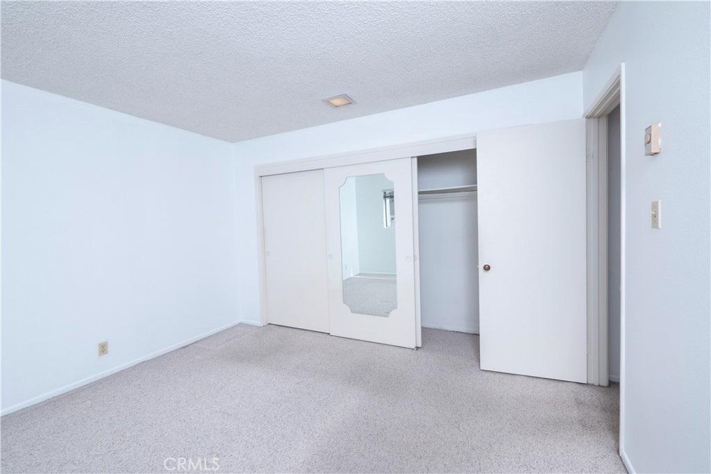 545 Chestnut Avenue, Unit 104 Long Beach, CA 90802 - Photo 35 of 48 a view of an empty room