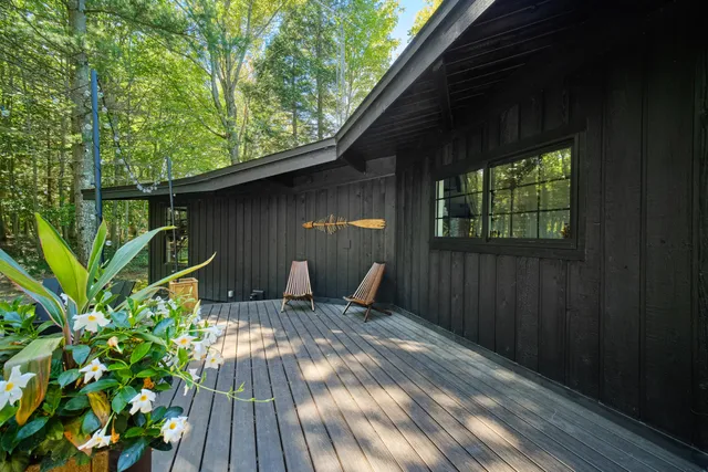 $985,000 | 4282 West Fox Farm Road, Manistee, MI 49660