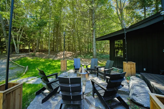 $985,000 | 4282 West Fox Farm Road, Manistee, MI 49660