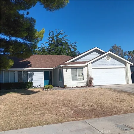 $2,940 | 37623 Lilacview Avenue, Palmdale, CA 93550
