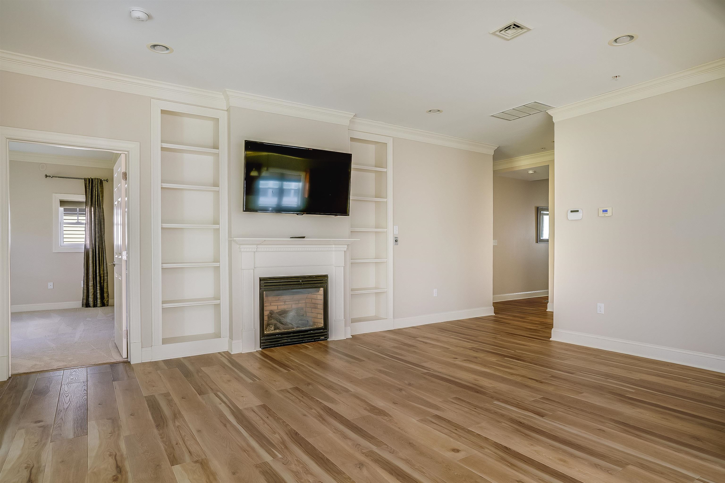 35 Metea Lane Bedford, NH 03110 - Photo 6 of 34