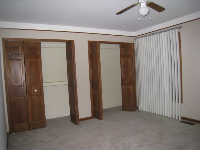 2152 Kennedy Drive Rochester, MI 48309 - Photo 25 of 37 Bedroom