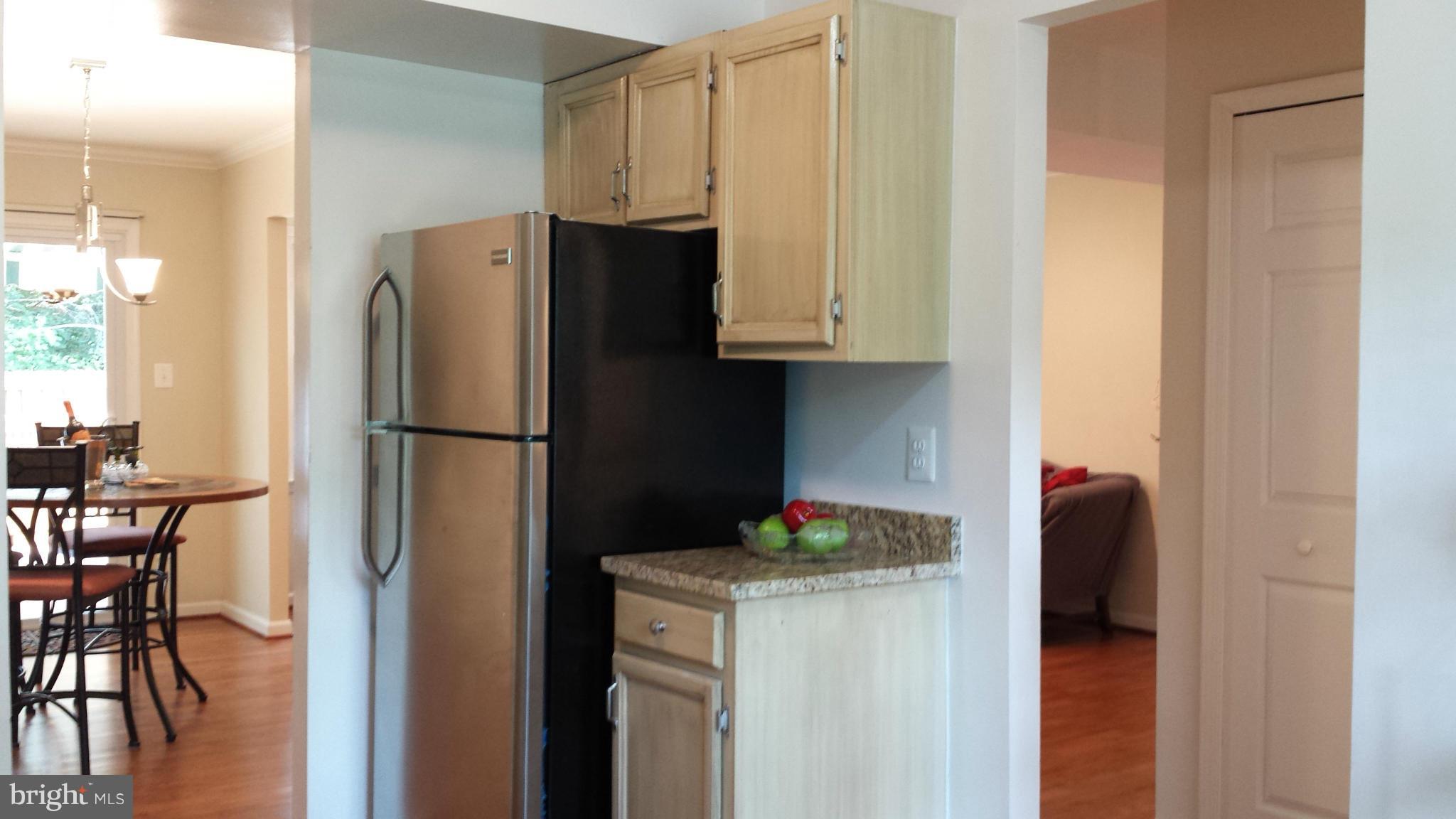 8322 Moline Place Springfield, VA 22153 - Photo 8 of 20 Kitchen