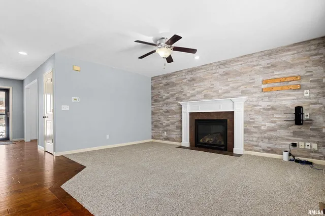 $365,000 | 2515 West Sesame Street, Dunlap, IL 61525