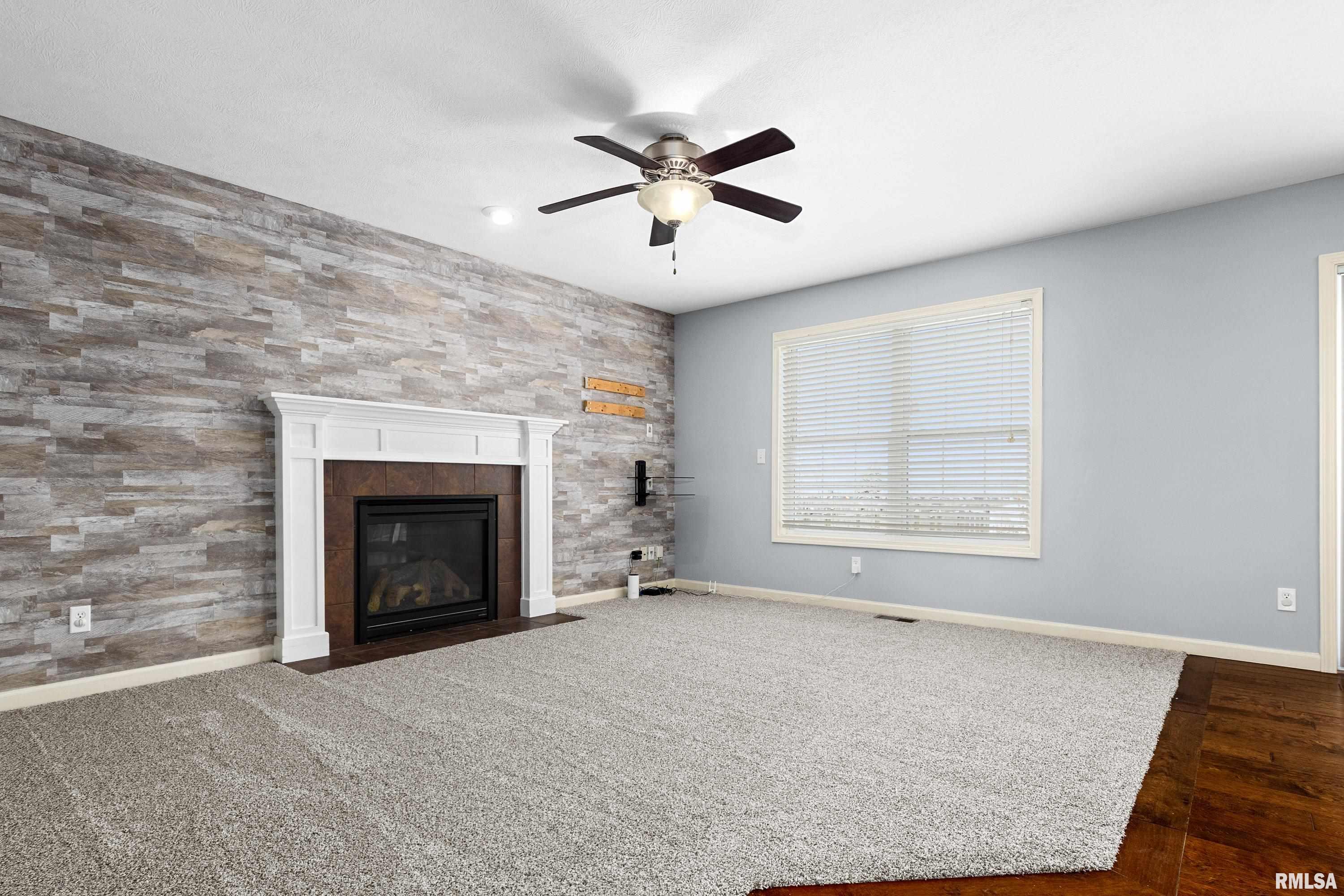 2515 West Sesame Street Dunlap, IL 61525 - Photo 13 of 56