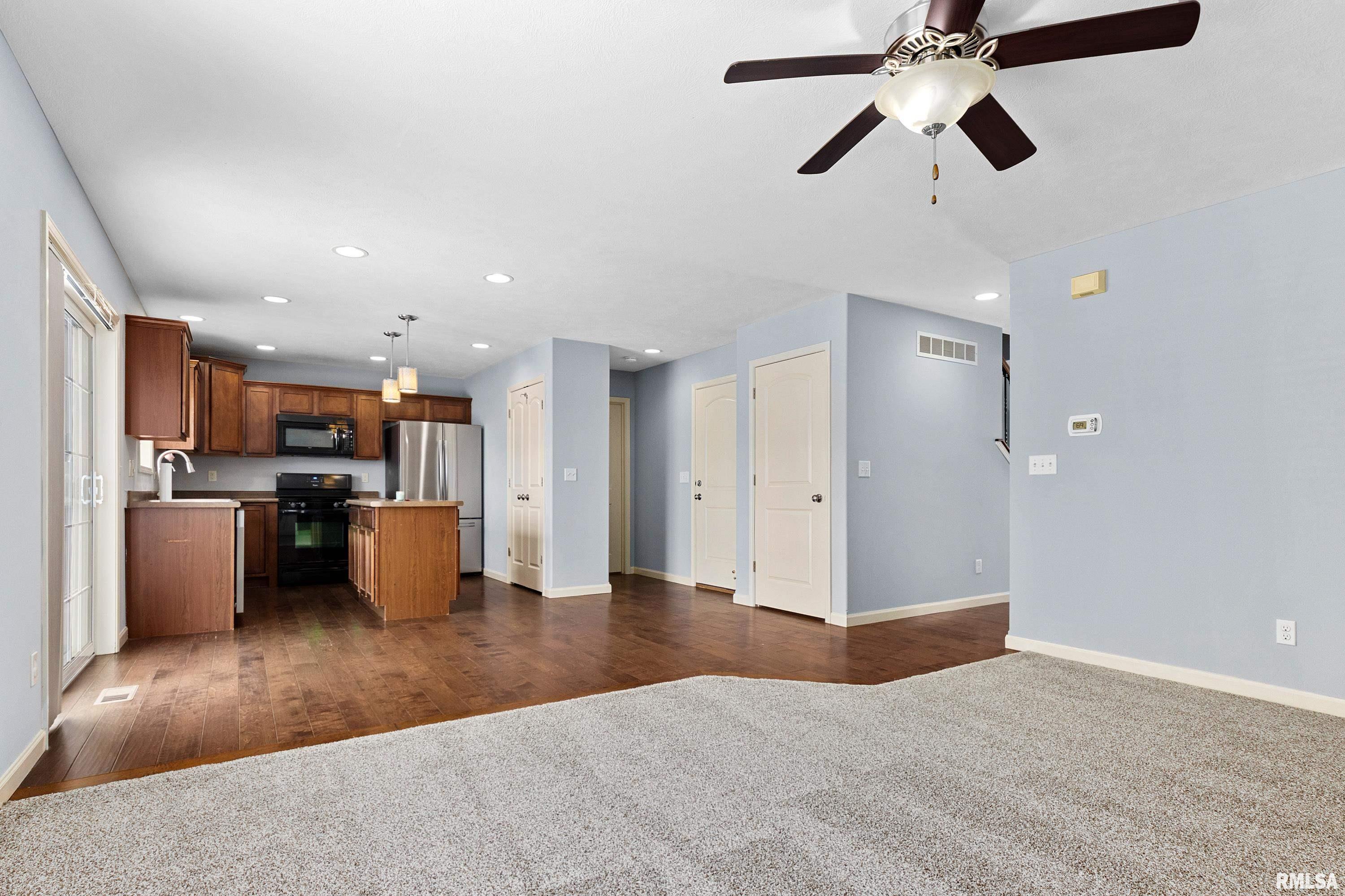 2515 West Sesame Street Dunlap, IL 61525 - Photo 16 of 56