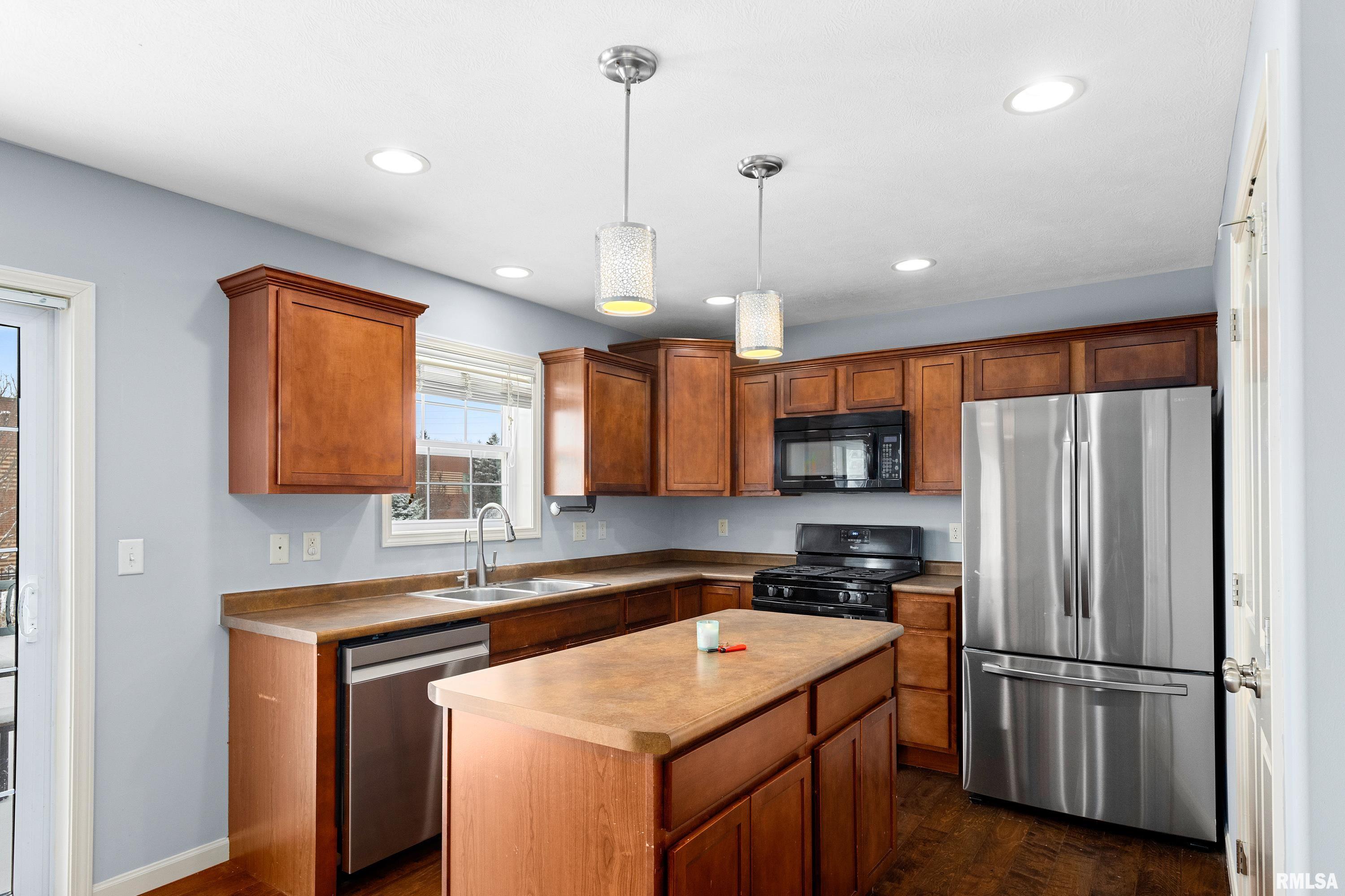 2515 West Sesame Street Dunlap, IL 61525 - Photo 21 of 56