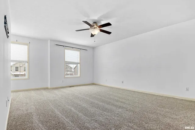 $365,000 | 2515 West Sesame Street, Dunlap, IL 61525