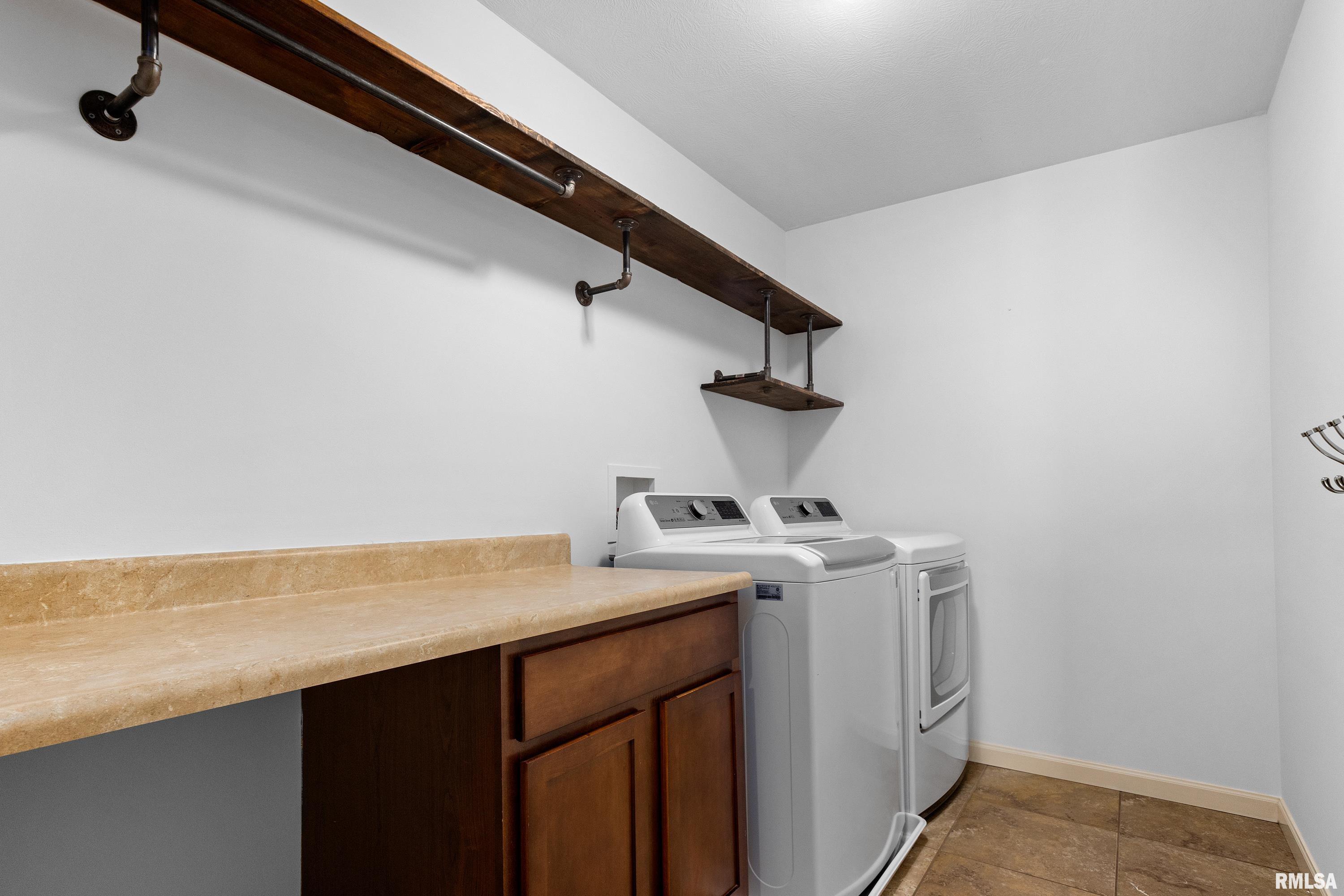 2515 West Sesame Street Dunlap, IL 61525 - Photo 33 of 56