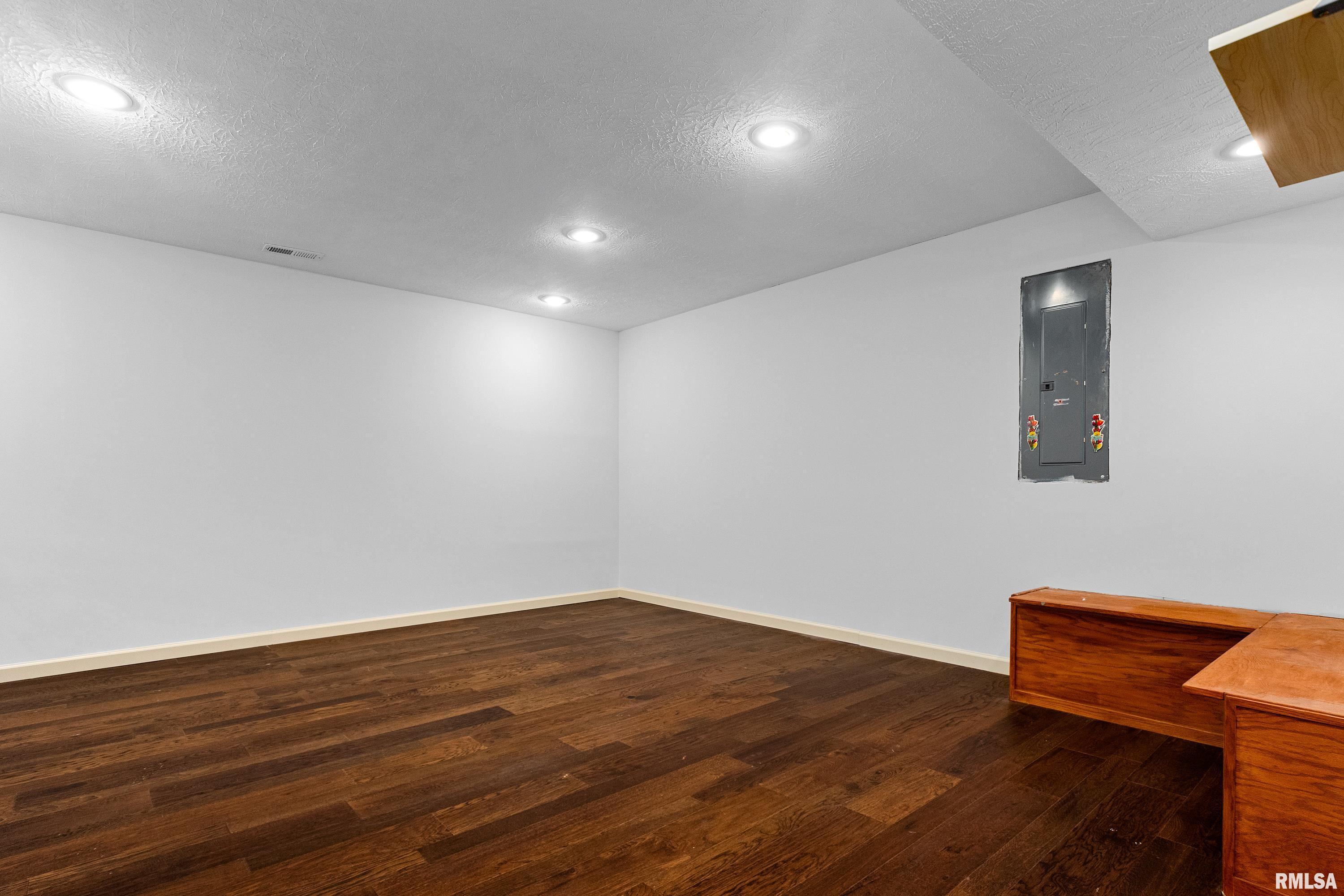 2515 West Sesame Street Dunlap, IL 61525 - Photo 45 of 56