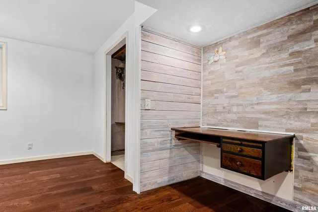 $365,000 | 2515 West Sesame Street, Dunlap, IL 61525