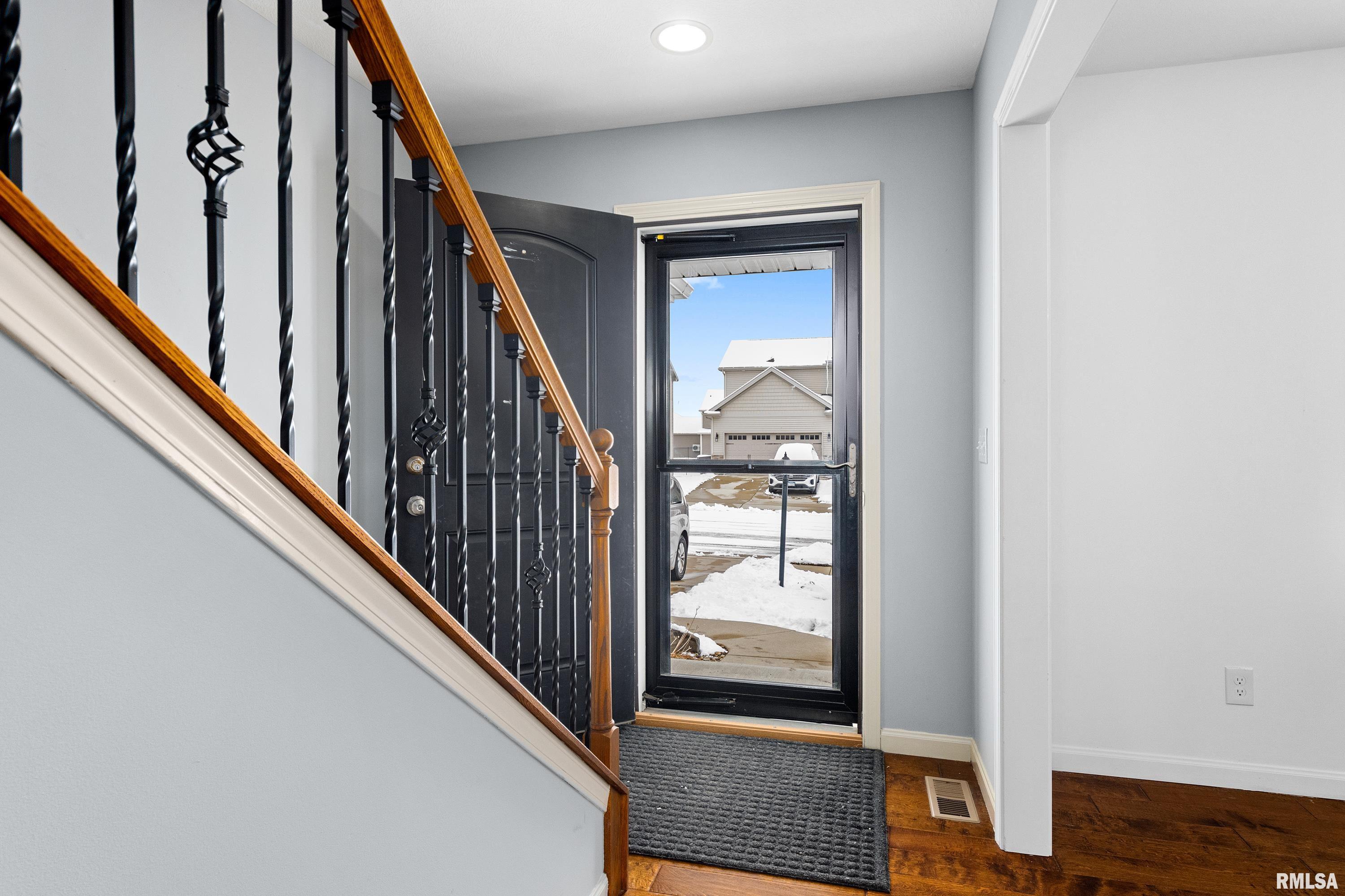 2515 West Sesame Street Dunlap, IL 61525 - Photo 5 of 56