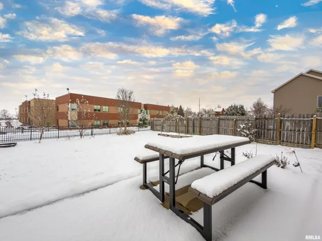 $365,000 | 2515 West Sesame Street, Dunlap, IL 61525