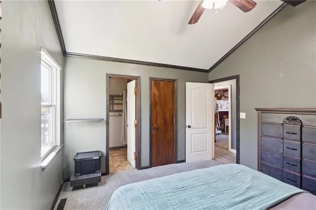 $275,000 | 216 Southwest 26th Street, Blue Springs, MO 64015