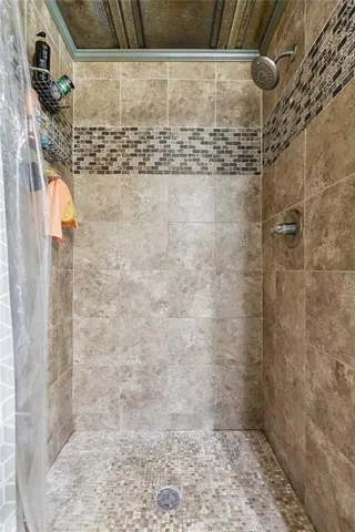 $275,000 | 216 Southwest 26th Street, Blue Springs, MO 64015