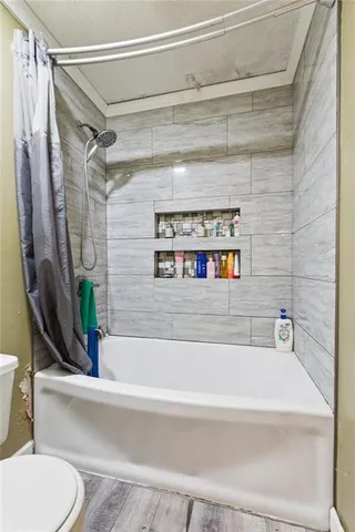 $275,000 | 216 Southwest 26th Street, Blue Springs, MO 64015