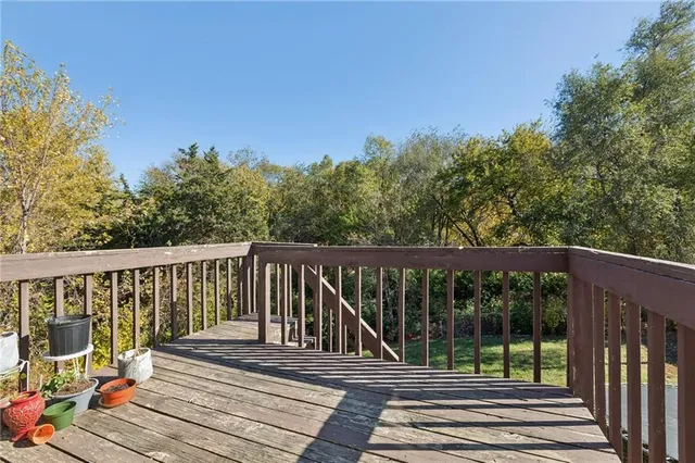 $275,000 | 216 Southwest 26th Street, Blue Springs, MO 64015