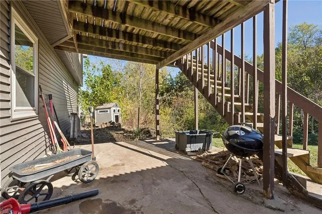 $275,000 | 216 Southwest 26th Street, Blue Springs, MO 64015