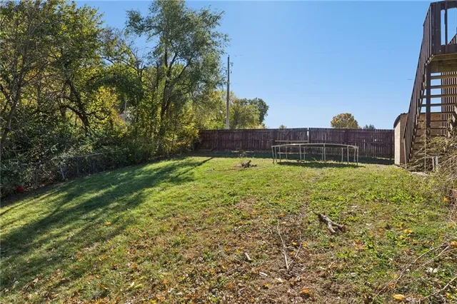 $275,000 | 216 Southwest 26th Street, Blue Springs, MO 64015