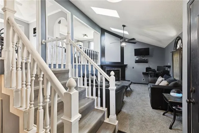 $275,000 | 216 Southwest 26th Street, Blue Springs, MO 64015