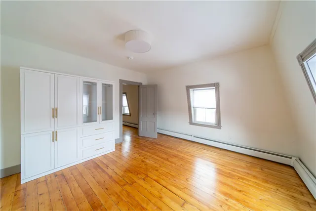 $2,500 | 309 Main Street, Unit 2, East Greenwich, RI 02818