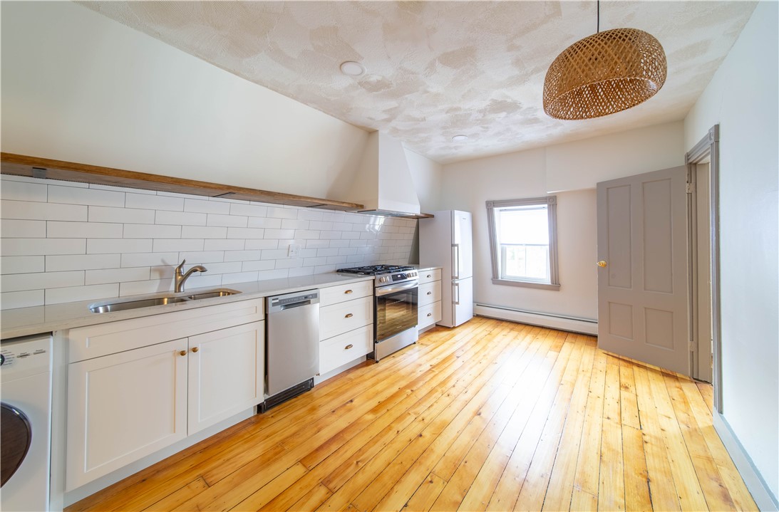 309 Main Street, Unit 2 East Greenwich, RI 02818 - Photo 5 of 21