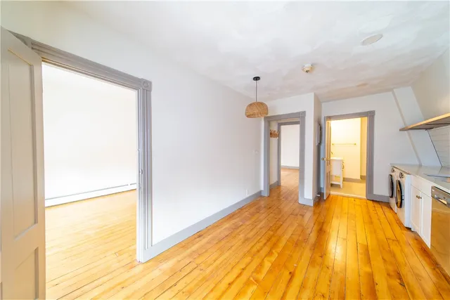 $2,500 | 309 Main Street, Unit 2, East Greenwich, RI 02818