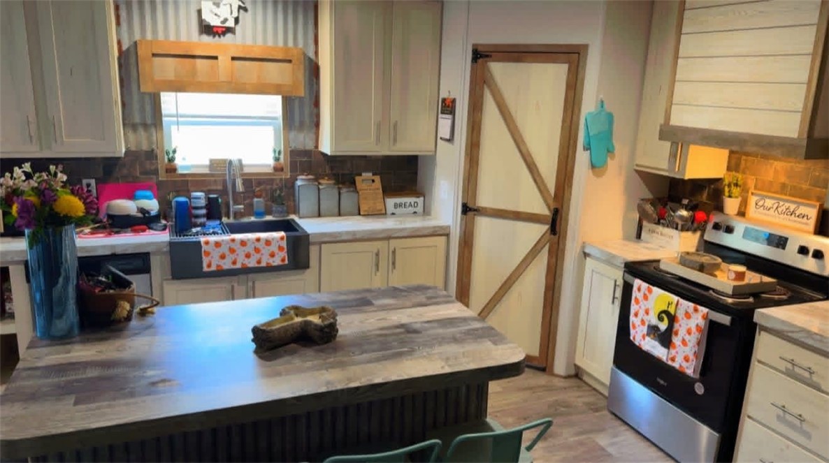 490 Hernandez Road Poteet, TX 78065 - Photo 7 of 26