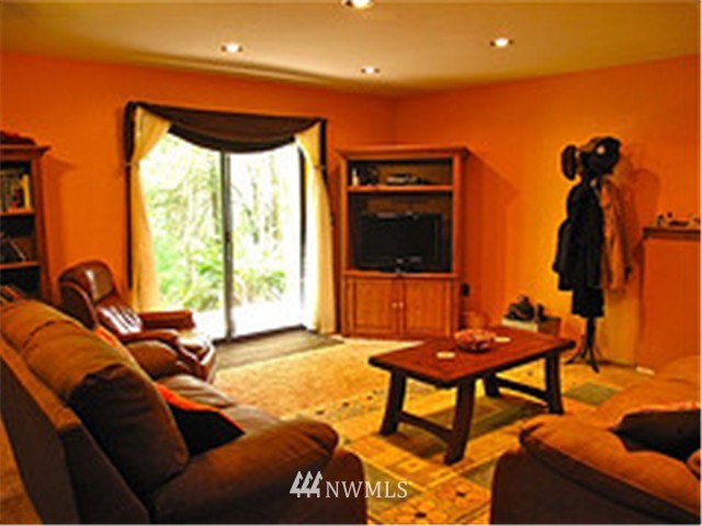 5421 Bulman Road Southeast Port Orchard, WA 98366 - Photo 6 of 15 Gallery Image 6