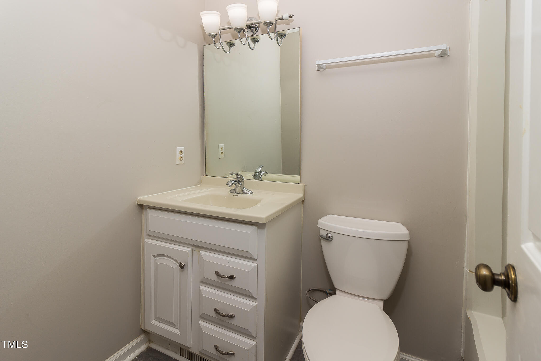 4463 Roller Court Raleigh, NC 27604 - Photo 15 of 26 IMG_3741