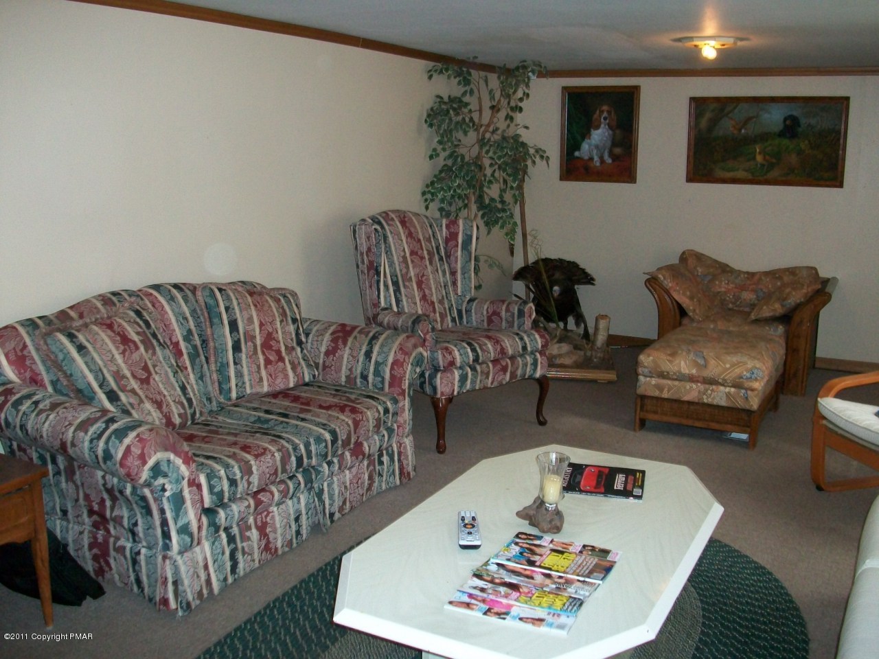 88 Kuhenbeaker Road Blakeslee, PA 18610 - Photo 12 of 18 Family Room