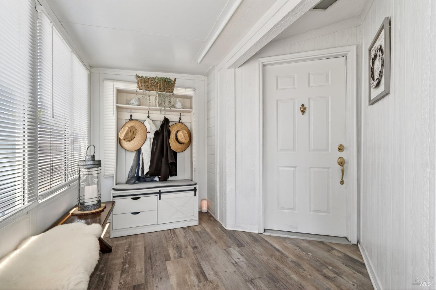 146 Stratford Way Santa Rosa, CA 95401 - Photo 33 of 39 As you enter the front door you are greeted by a private foyer