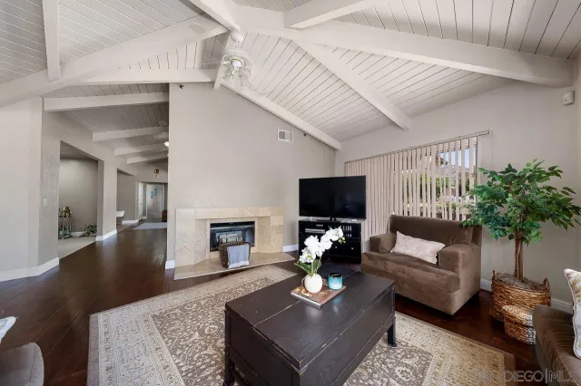 $1,247,500 | 719 Singing Trails Drive, El Cajon, CA 92019