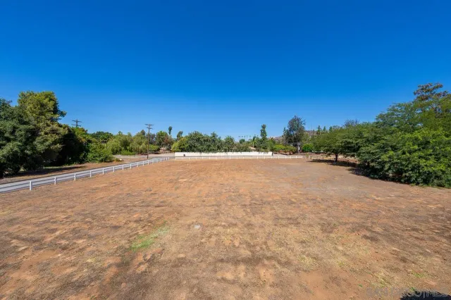 $1,247,500 | 719 Singing Trails Drive, El Cajon, CA 92019