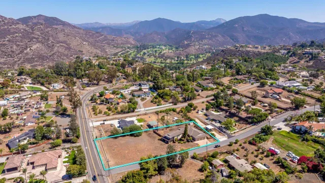 $1,247,500 | 719 Singing Trails Drive, El Cajon, CA 92019