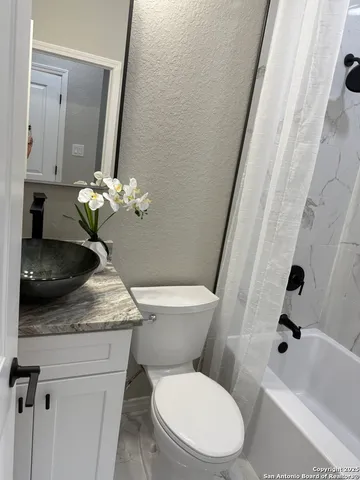 $379,000 | 644 Canyon Cir Drive, Canyon Lake, TX 78133