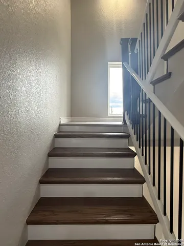 $379,000 | 644 Canyon Cir Drive, Canyon Lake, TX 78133