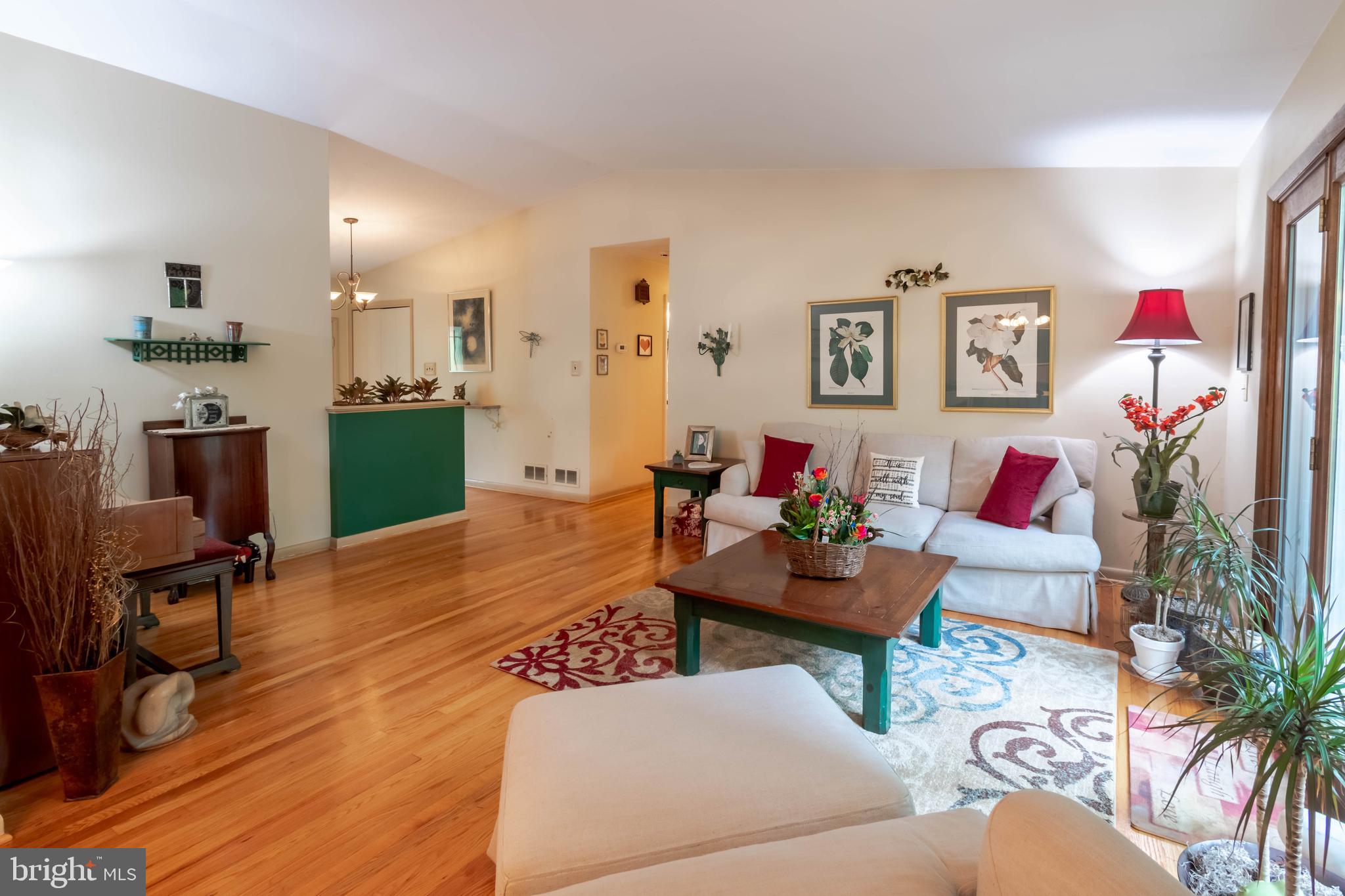 9014 Spring Avenue Lanham, MD 20706 - Photo 11 of 54 Gallery Image 11