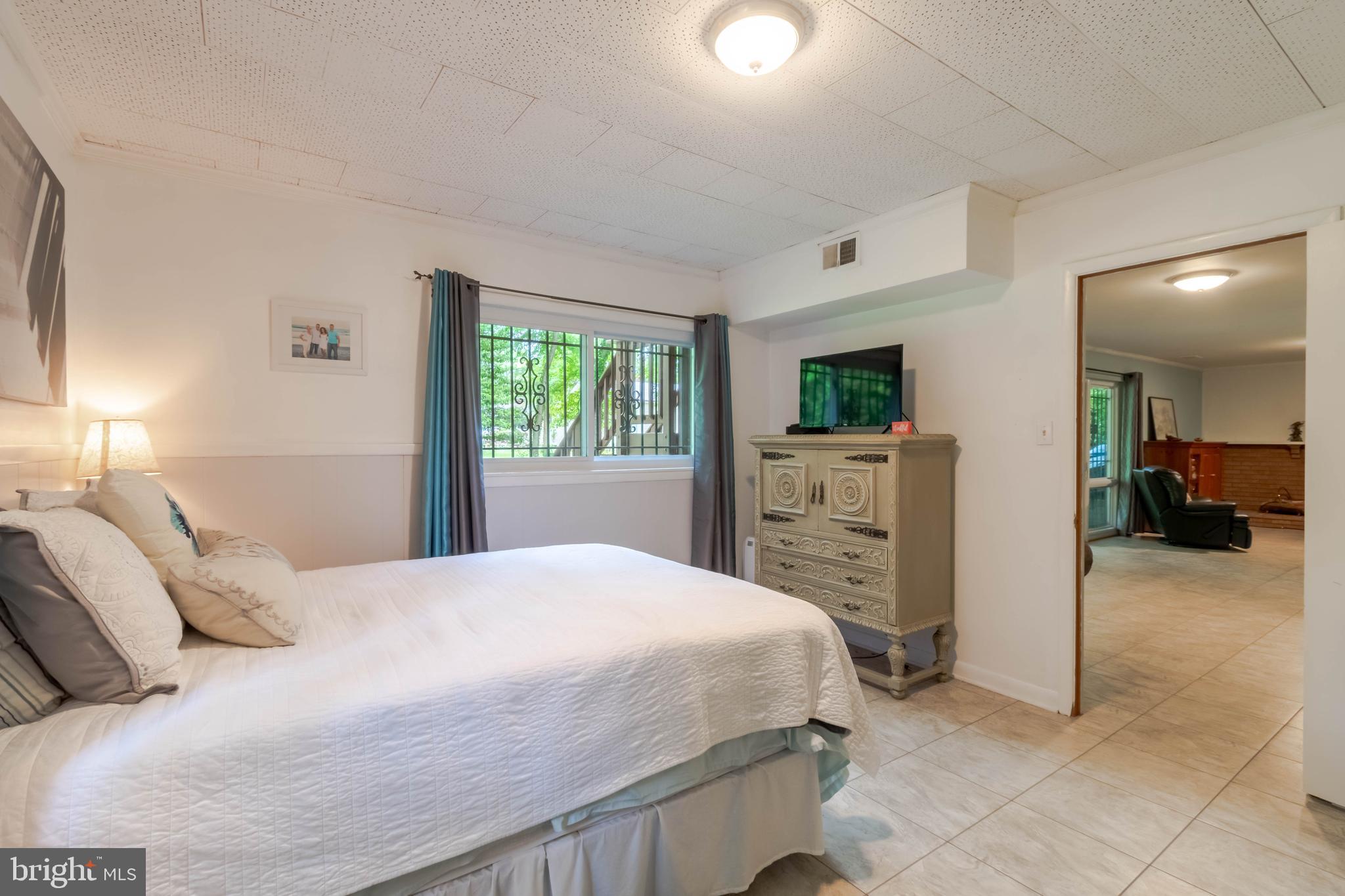9014 Spring Avenue Lanham, MD 20706 - Photo 39 of 54 Gallery Image 39