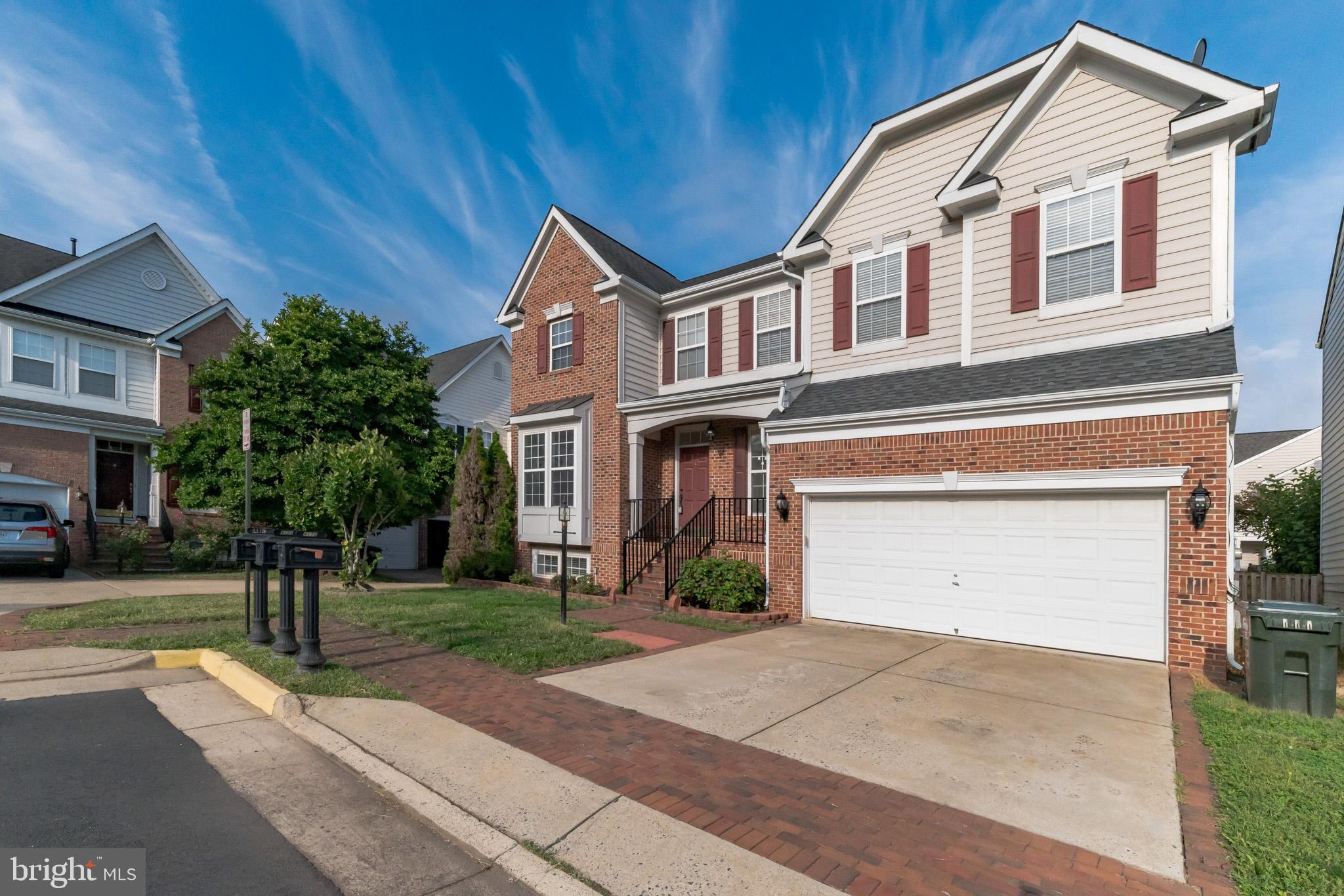 4172 Bell Ridge Court Chantilly, VA 20151 - Photo 2 of 35 Gallery Image 2