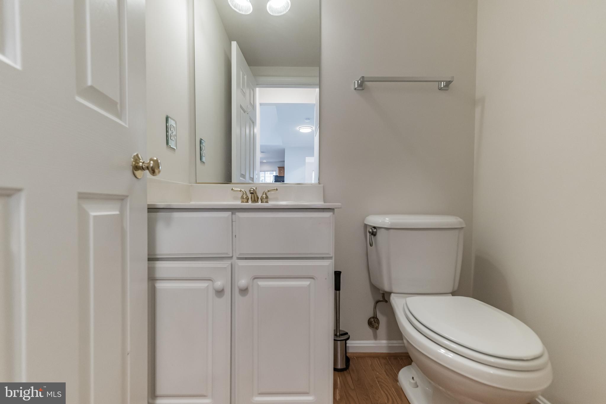 4172 Bell Ridge Court Chantilly, VA 20151 - Photo 16 of 35 Gallery Image 16