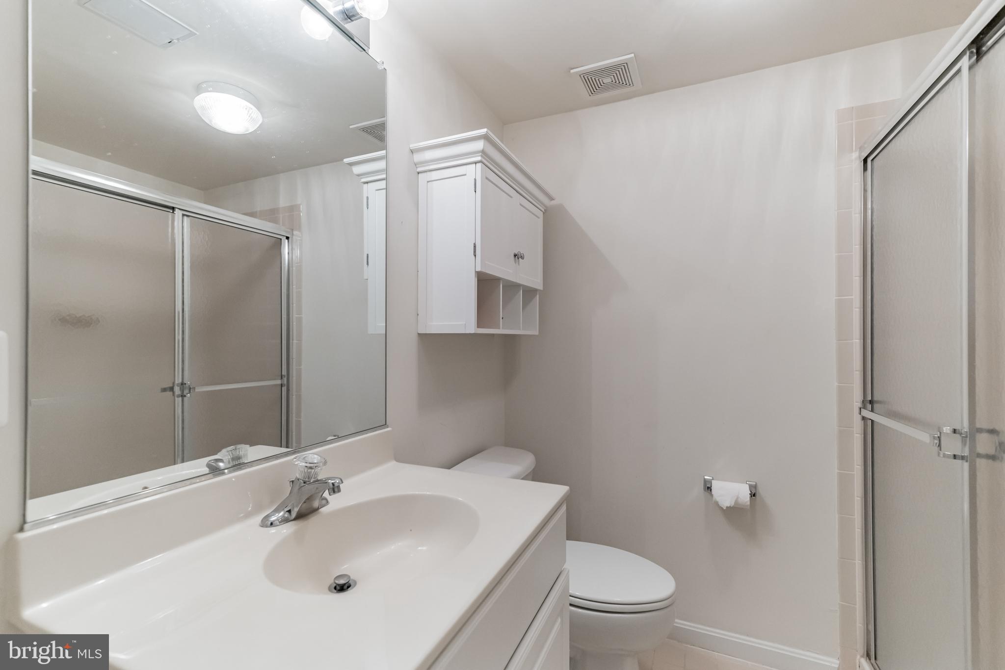 4172 Bell Ridge Court Chantilly, VA 20151 - Photo 19 of 35 Gallery Image 19