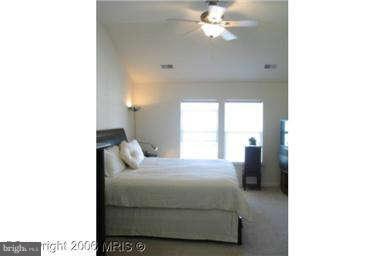 4172 Bell Ridge Court Chantilly, VA 20151 - Photo 27 of 35 Bedroom (Master)
