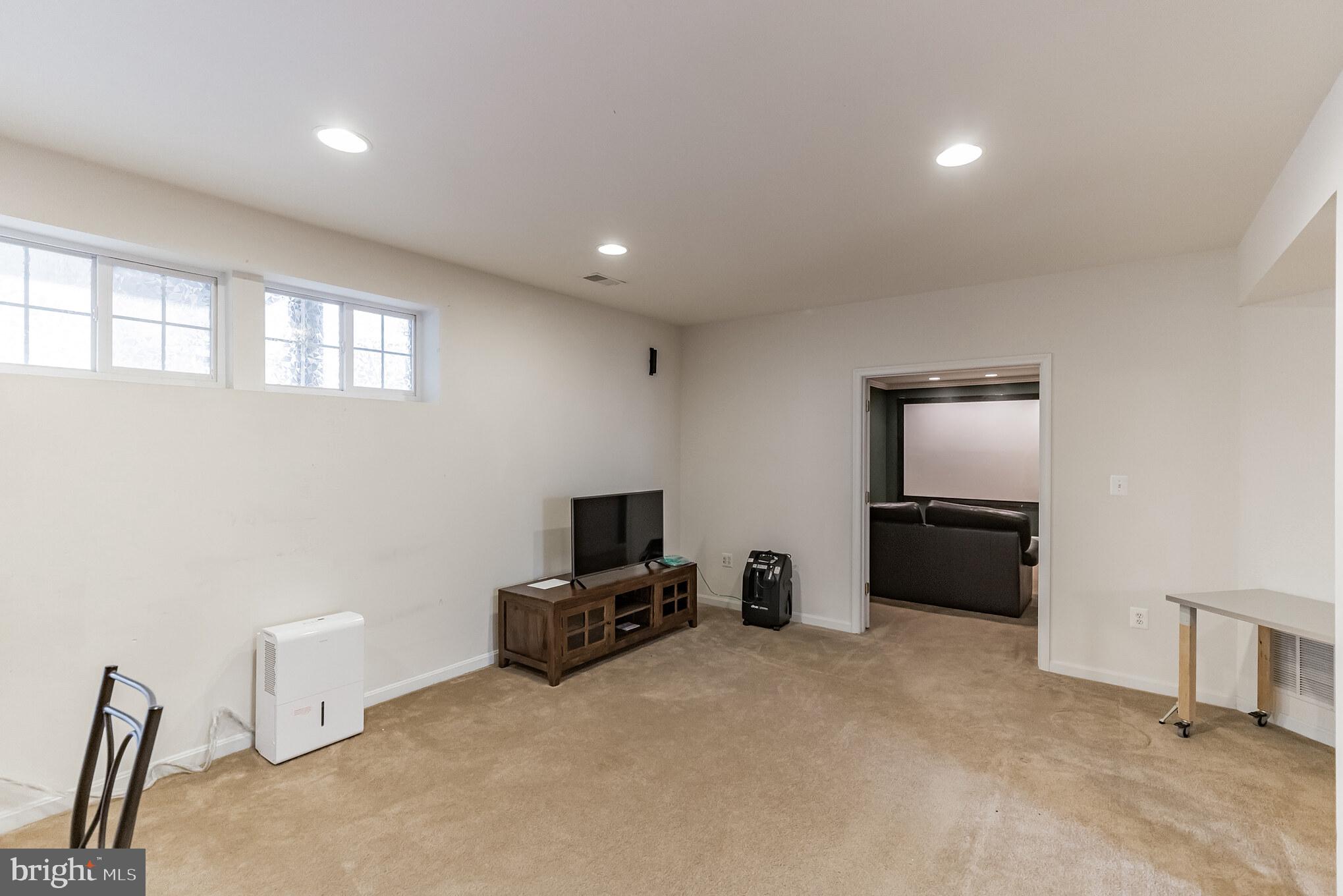 4172 Bell Ridge Court Chantilly, VA 20151 - Photo 29 of 35 Gallery Image 29