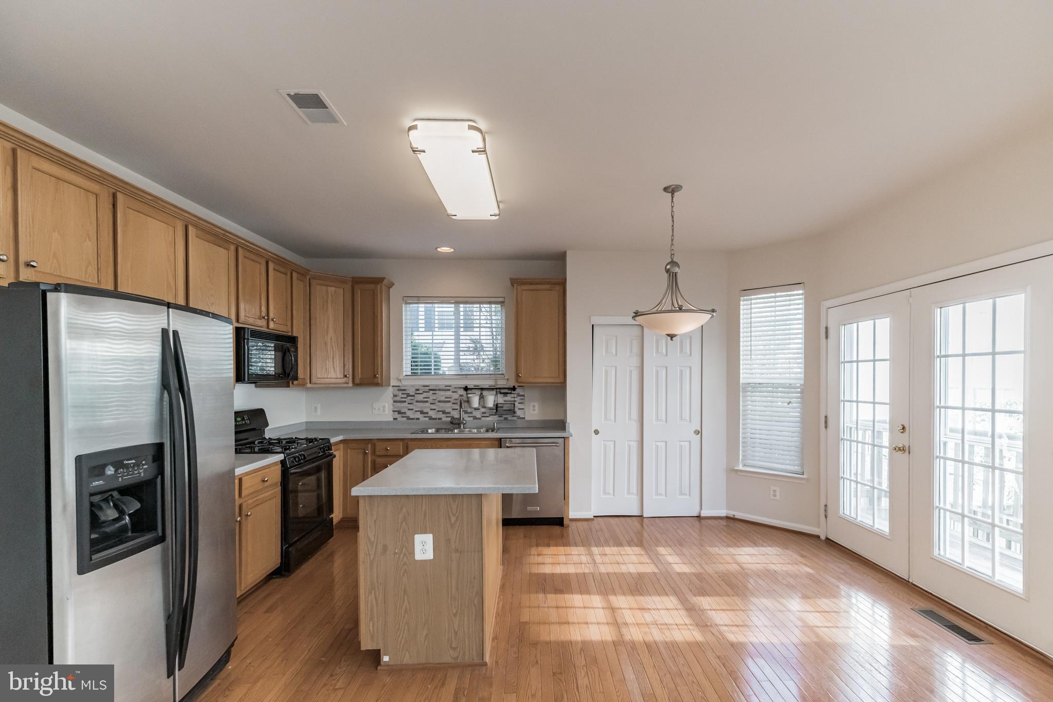 4172 Bell Ridge Court Chantilly, VA 20151 - Photo 7 of 35 Gallery Image 7