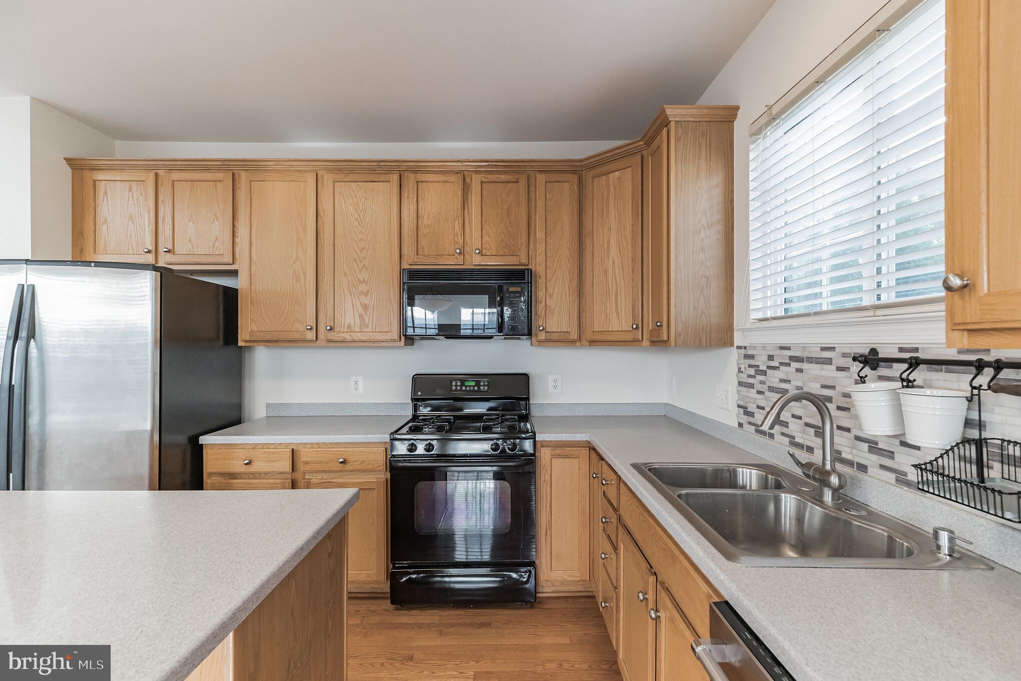 4172 Bell Ridge Court Chantilly, VA 20151 - Photo 10 of 35 Gallery Image 10