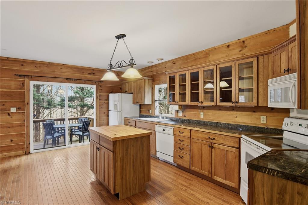 2455 Beroth Road Pfafftown, NC 27040 - Photo 15 of 38